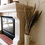 Nalu House - By The 巴勒尔