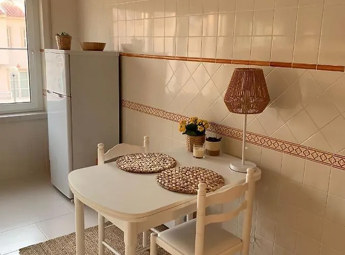 Nalu House - By The Apartment *